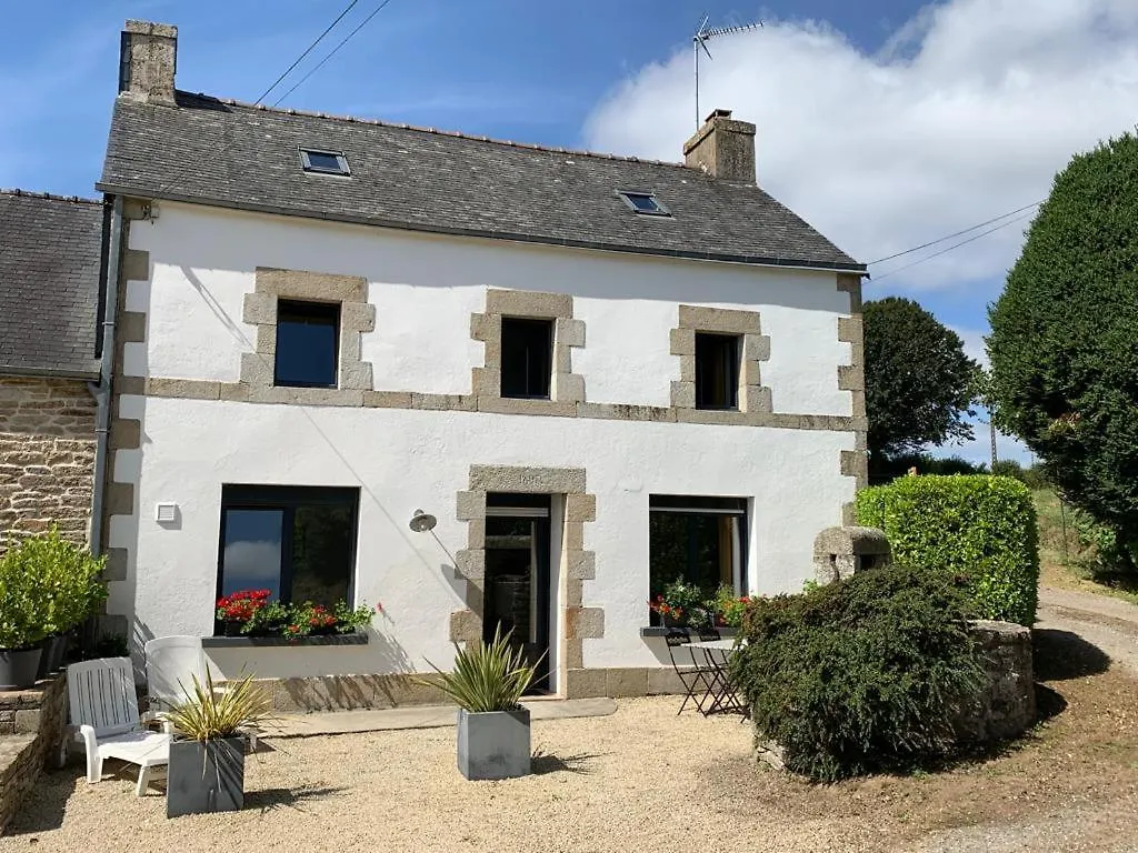 Longere De Kerveguen Argoat Villa Leuhan France