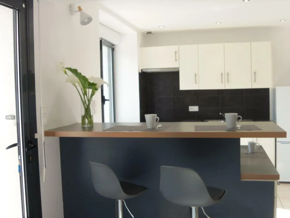 Longere De Kerveguen Argoat Villa Leuhan Holiday home