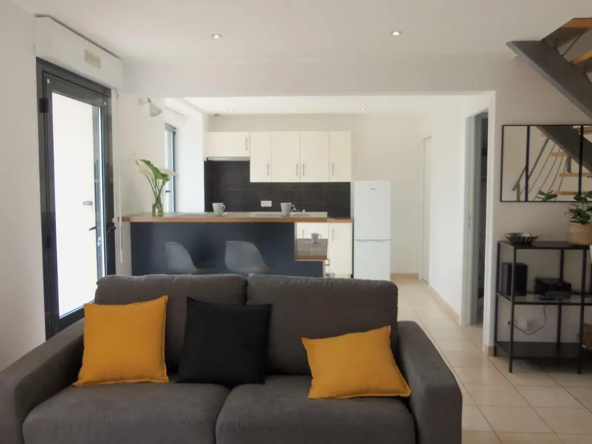 Longere De Kerveguen Argoat Villa Leuhan