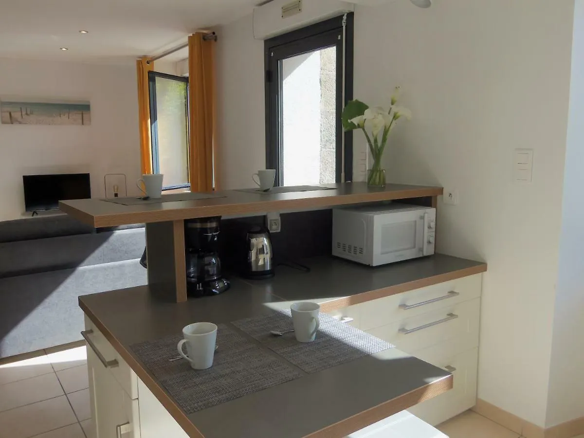 Longere De Kerveguen Argoat Villa Leuhan